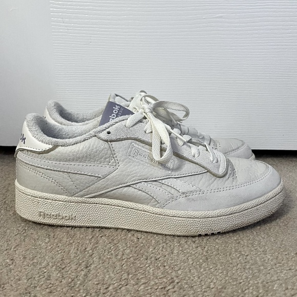 white and lilac purple reebok - Picture 1 of 5